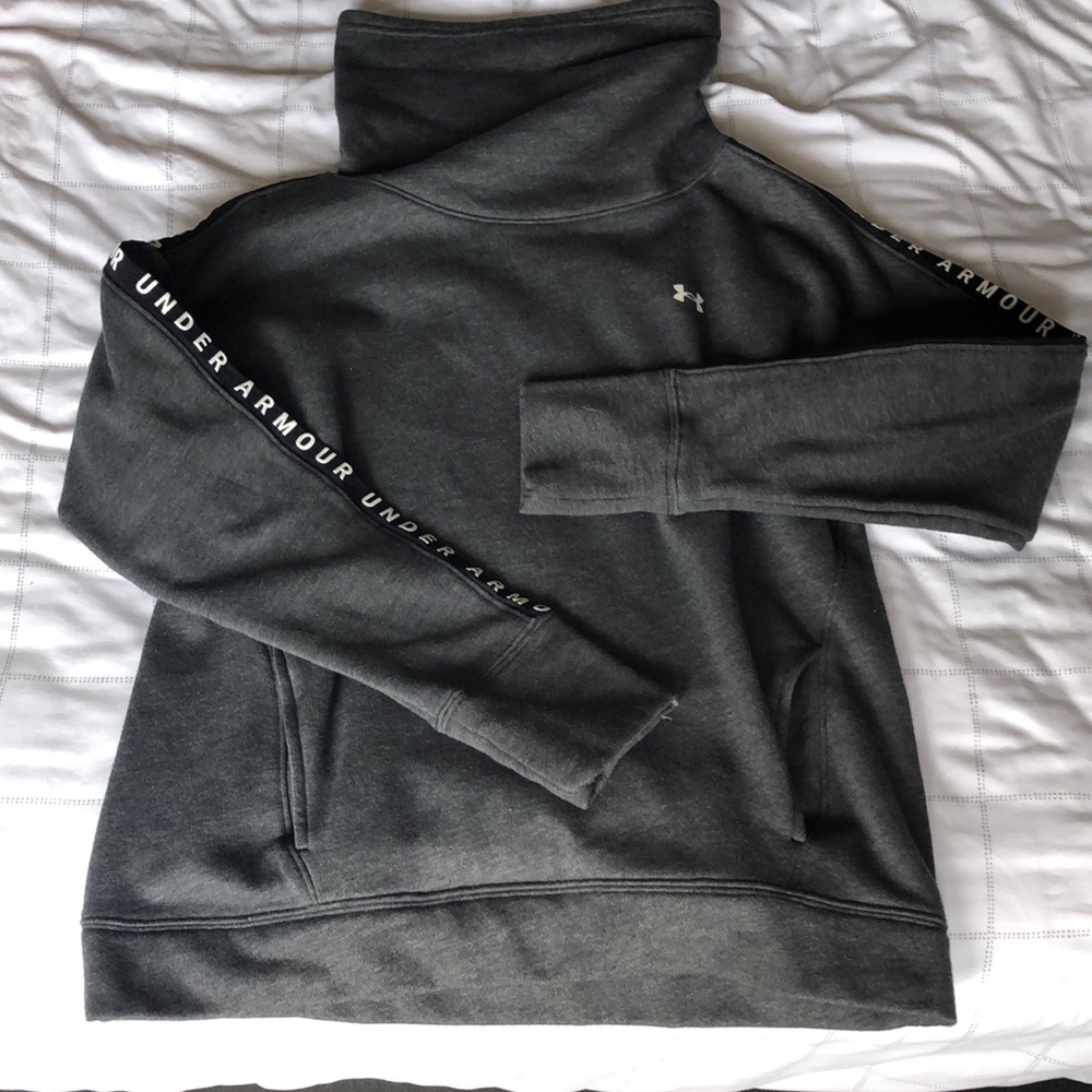 Under Armour long sleeve turtleneck